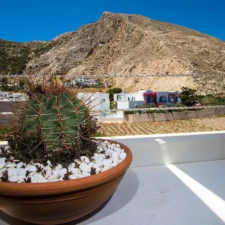 Apartment Andreas Kamari (Santorini)